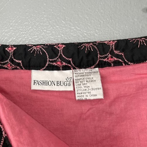 Fashion Bug Size 18 Black Pink Embroidered Eyelet Skirt Dark Whimsigoth Romantic - Picture 5 of 8